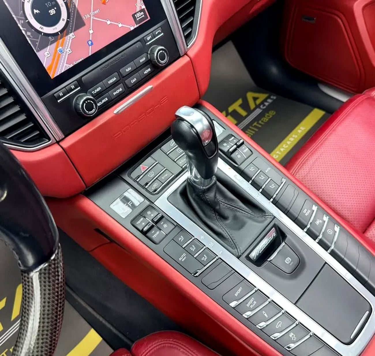 Porsche Macan S, Service History, Carbon Fiber Interior, Fully Loaded, Excellent Condition, GCC