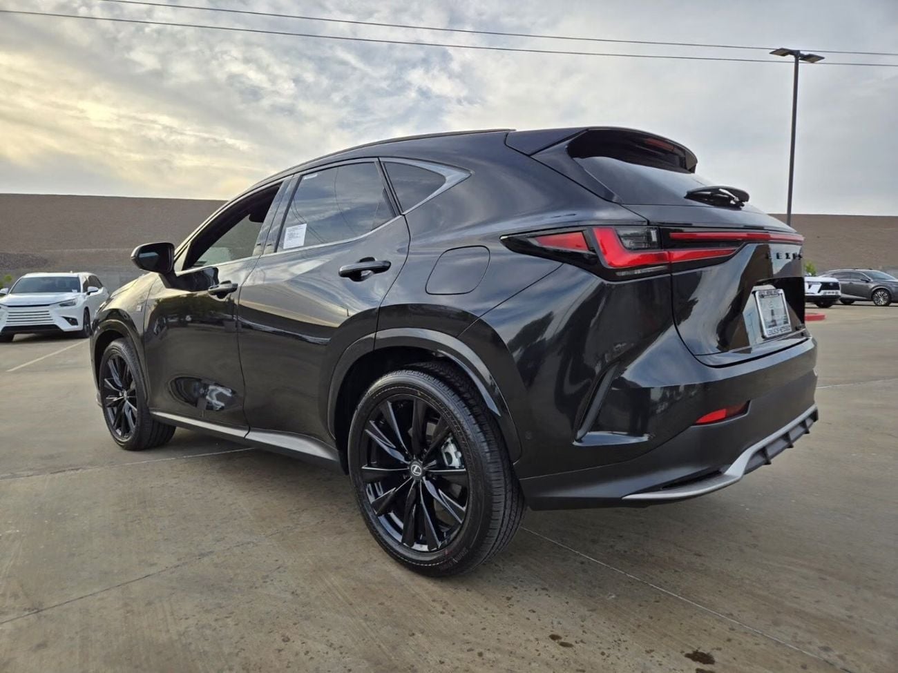 Lexus NX 350h F SPORT 3