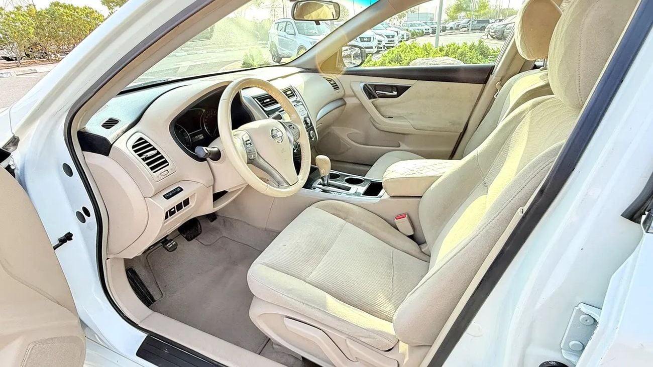 Nissan Altima SV GCC Specs - Excellent Condition