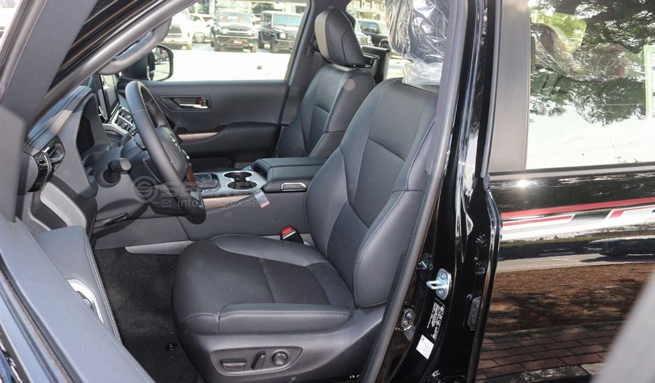 Toyota Land Cruiser GXR LC300 4.0L Petrol 4WD 6A/T | GCC Specs | Export only
