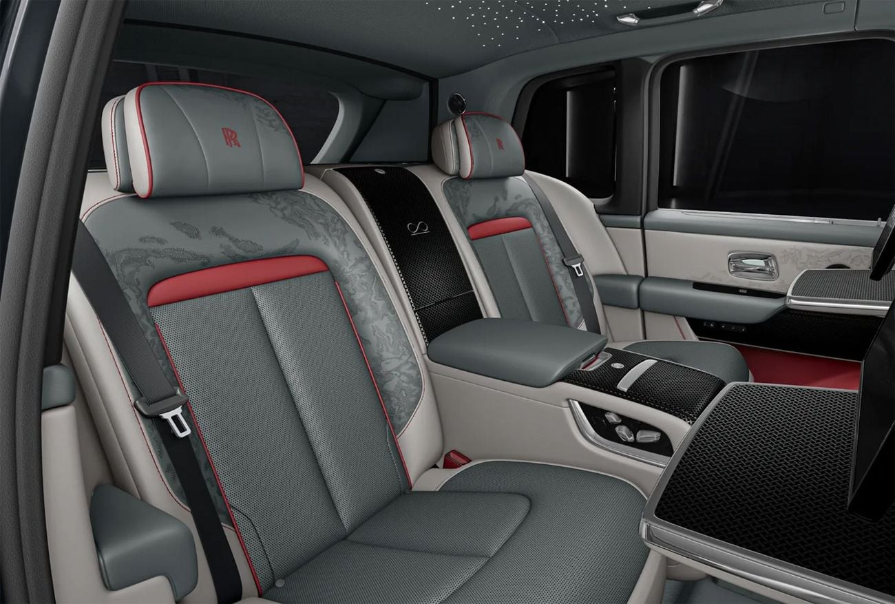 Rolls Royce Cullinan BLACK BADGE Fully loaded MY27