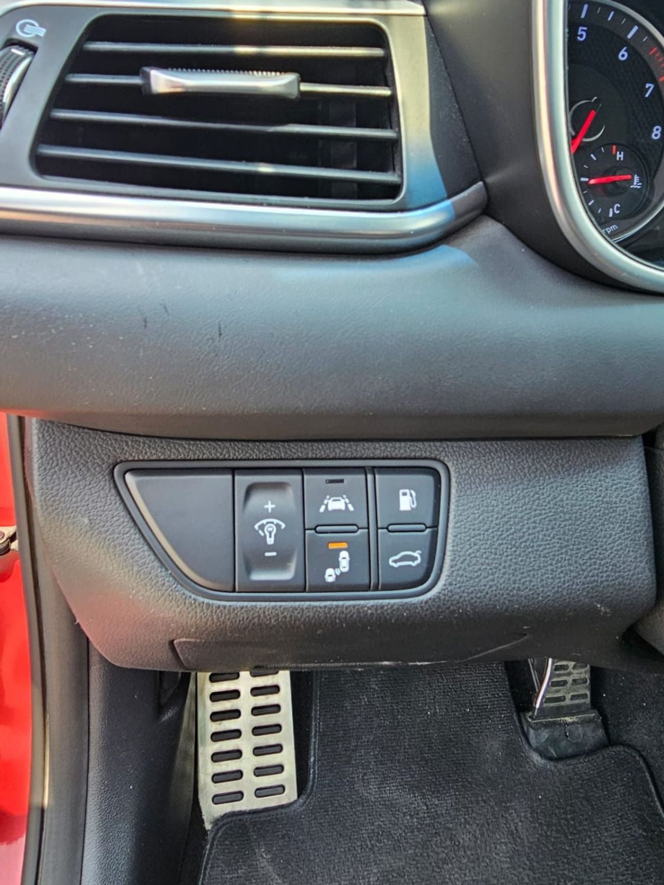 جينيسس G70 PRESTIGE جينيسيس G70 بريستيج 2.0 لتر 4 سلندر تيربو
