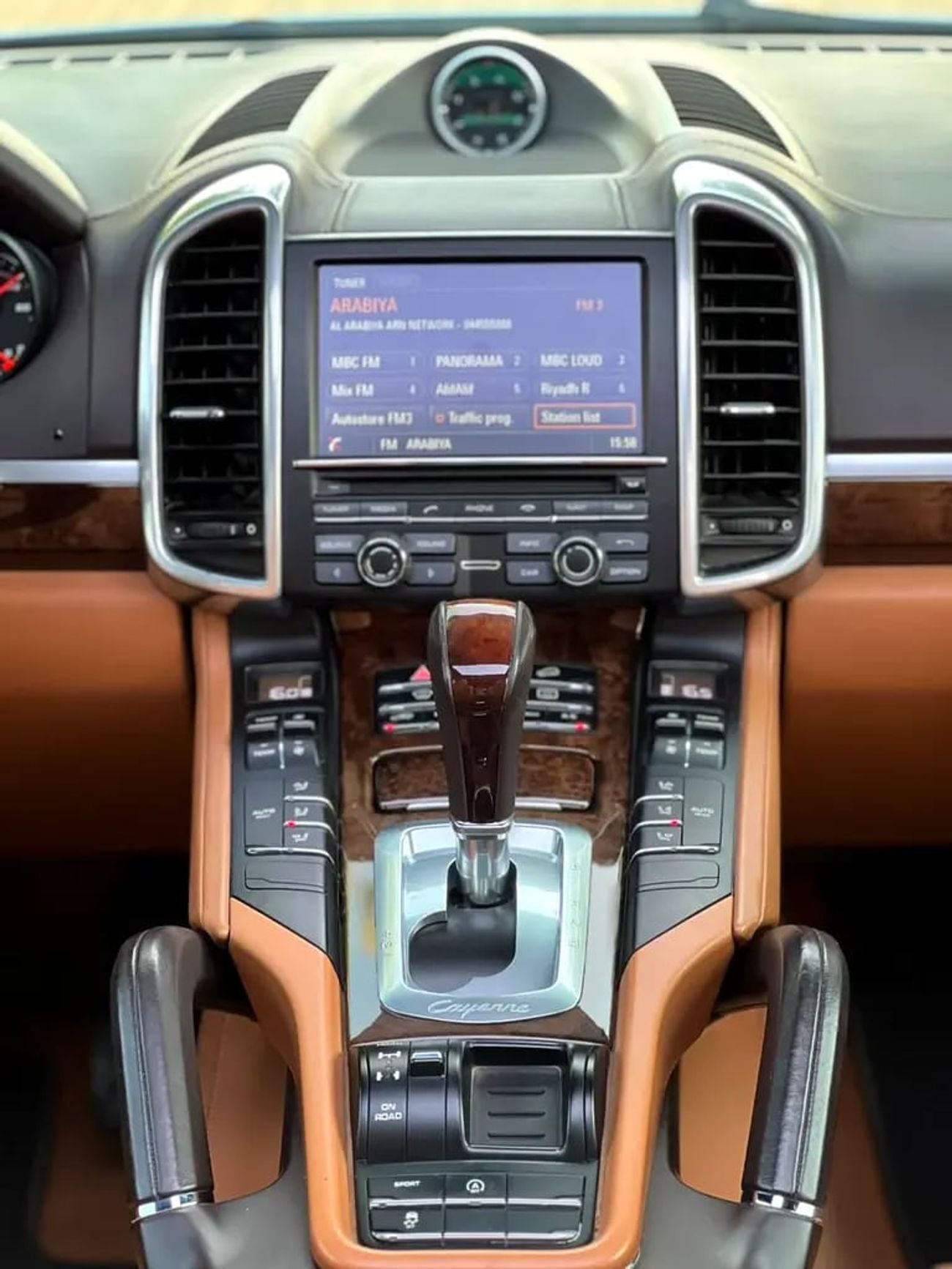 Porsche Cayenne STANDARD | GCC Specs | Well Maintained