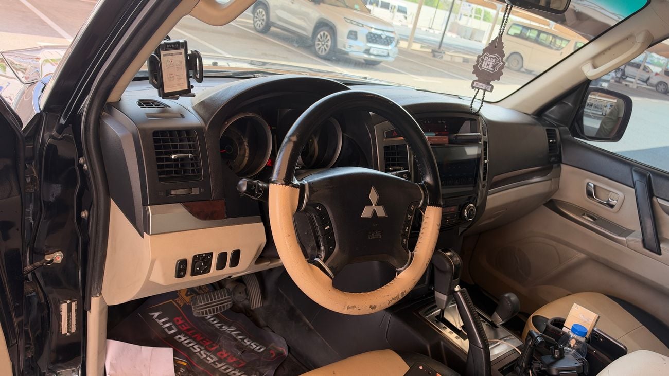 Mitsubishi Pajero GLS H/L GOLD PLATINUM