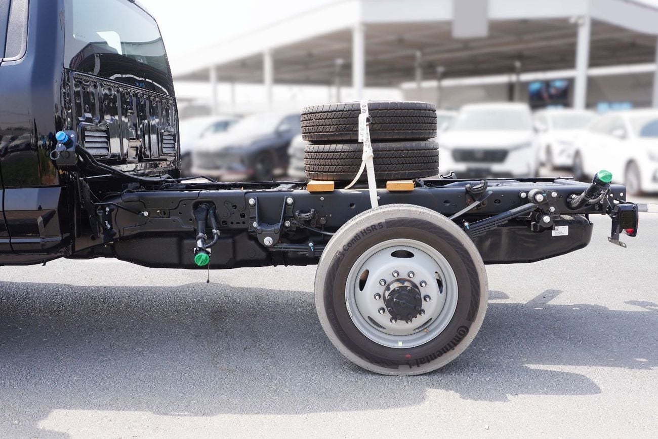 Ford F-550 6.7L DSL 4X4 DUAL TANK CAB CHASSIS TRUCK A/T 2026 MODEL