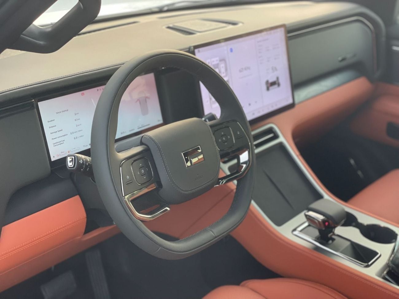 روكس 01 ALL ROUND | 6 Seats VIP | Brand New | AED 3,450 monthly