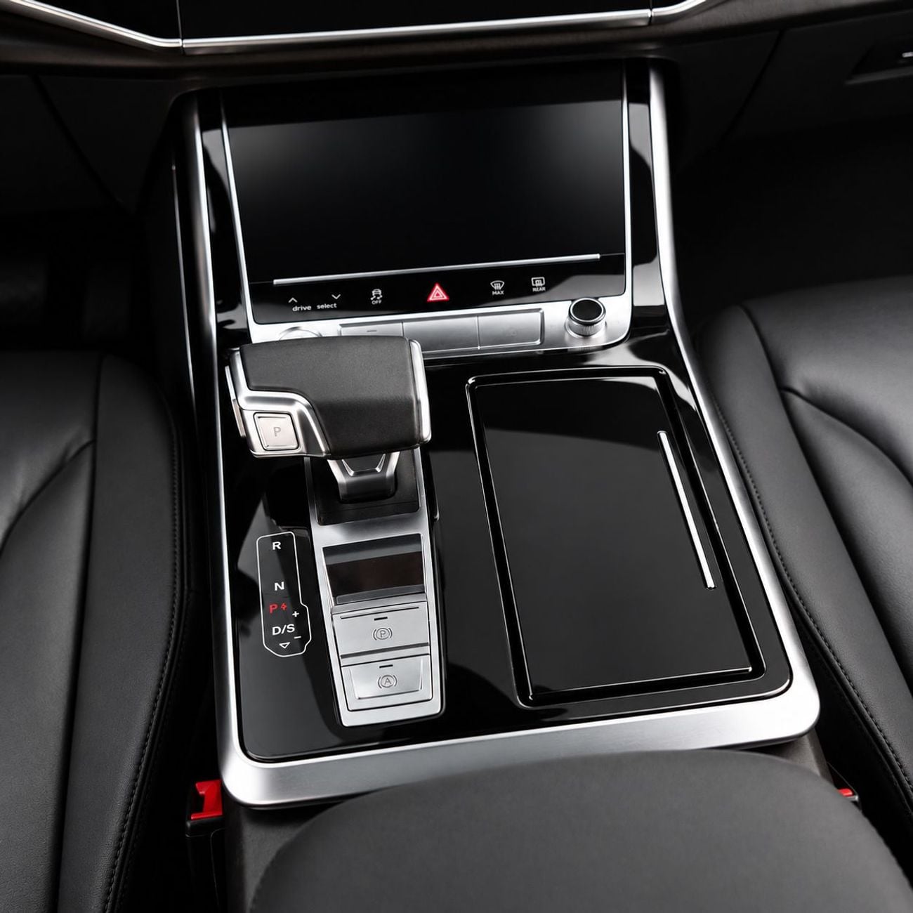 Audi Q8 AED 2,682 P.M • 0% Downpayment • Audi Q8 S-Line • 1 Year Warranty