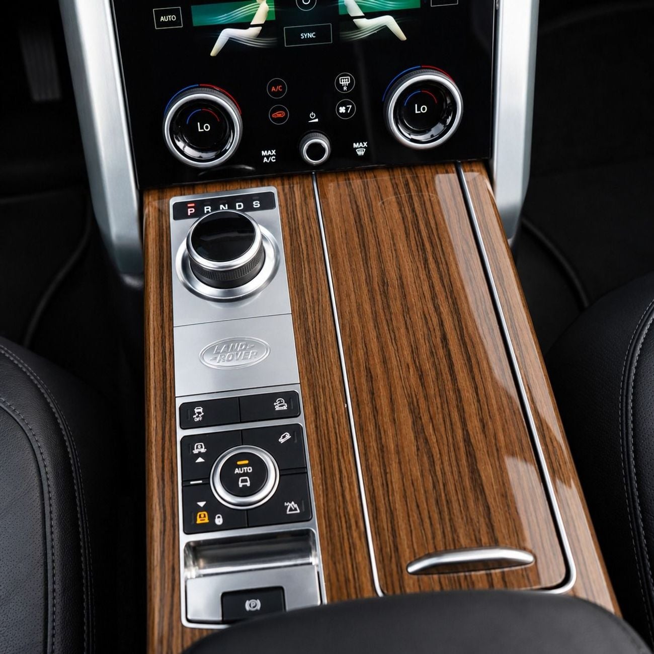 Land Rover Range Rover HSE AED 2,299 P.M • 0% Downpayment • Range Rover • 1 Year Warranty