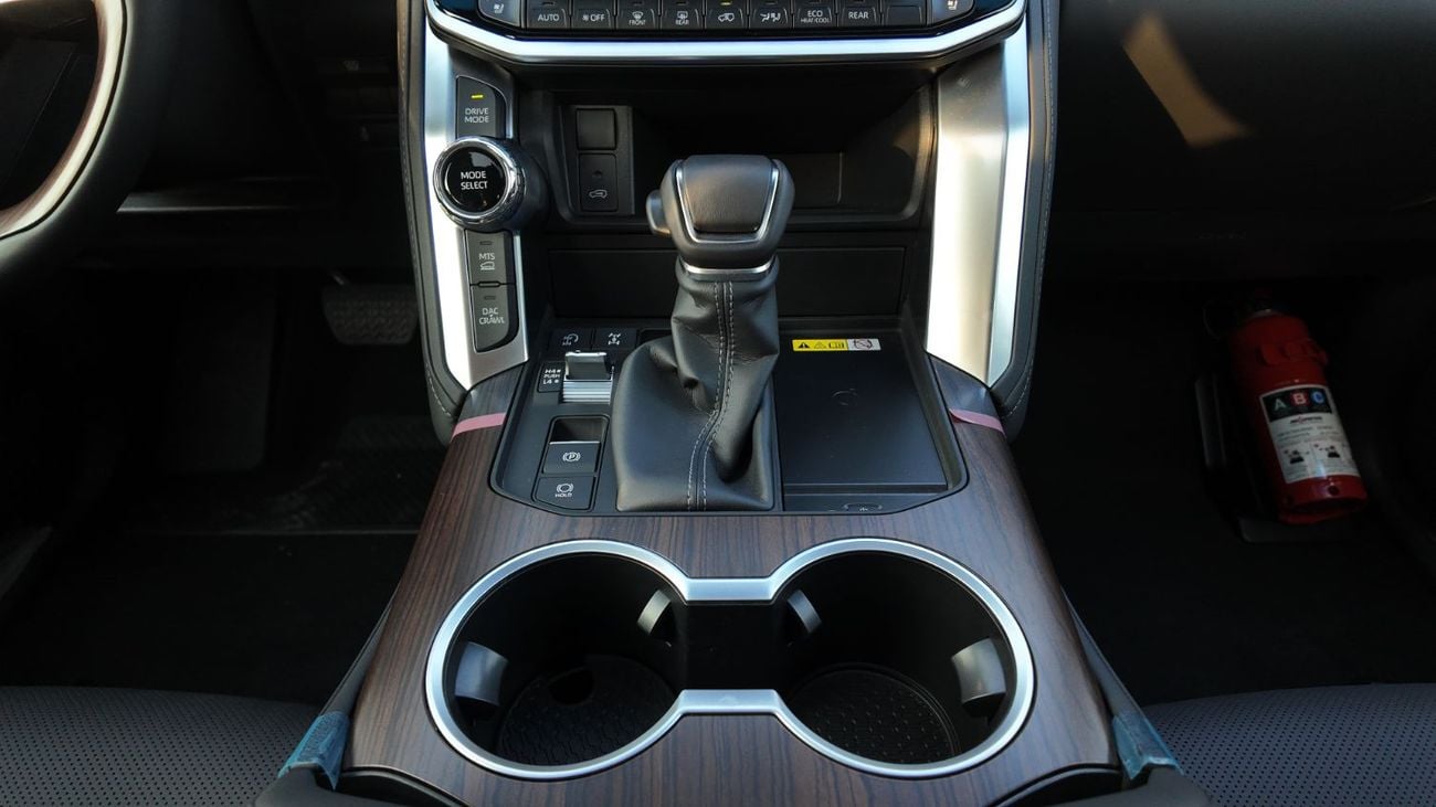 Toyota Land Cruiser GXR 3.3L DIESEL 2026