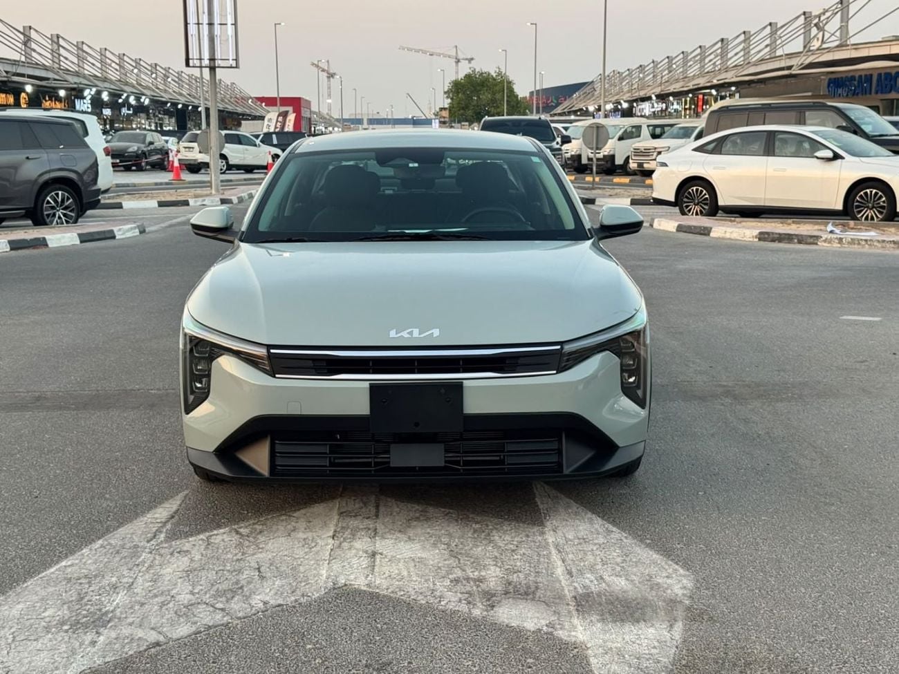 كيا K4 LX STANDARD كيا K4 موديل 2025 جاهزة للقيادة