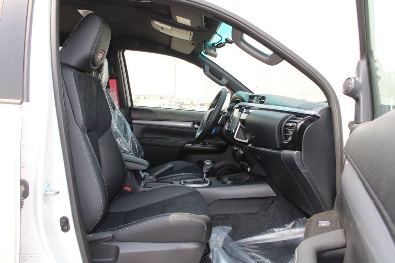 Toyota Hilux GR SPORT