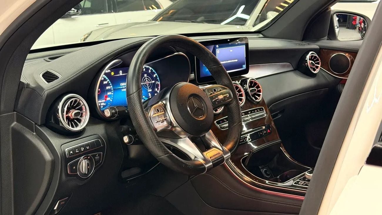 مرسيدس بنز GLC 43 AMG STANDARD