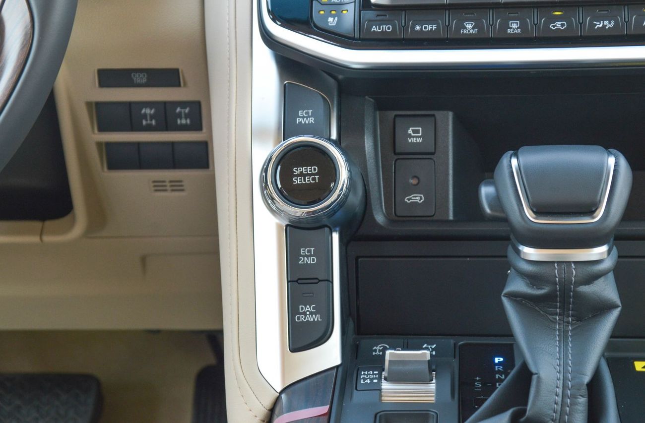 تويوتا لاند كروزر في إكس LAND CRUISER 4.0L 4WD PETROL SUV 2026