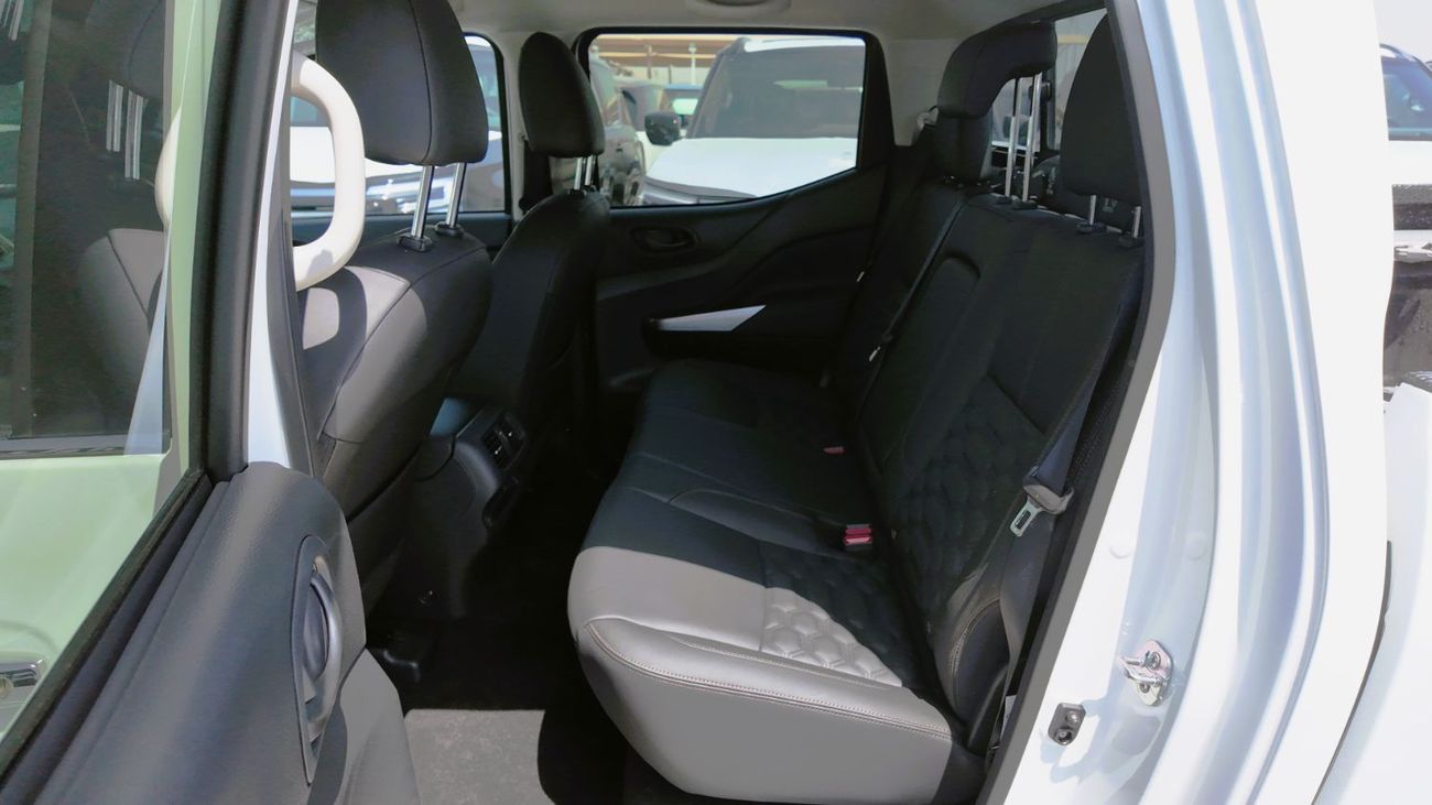Nissan Navara 2025 Nissan Navara | 2.5L Petrol | 160 HP | Manual | 4x4 | GCC Specs