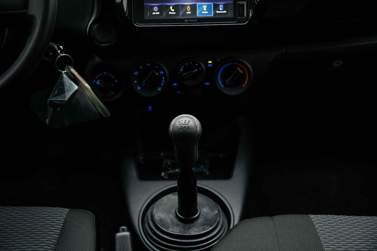 Toyota Hilux 4X4 2.4L - Platinum White Pearl Inside Black | Export Only