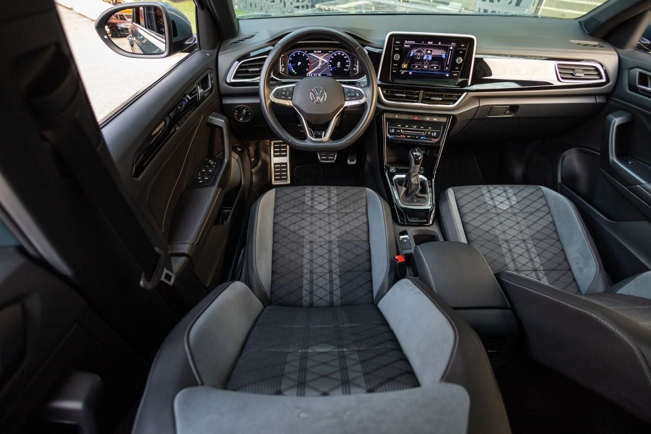 Volkswagen T-ROC R-LINE Volkswagen T-Roc R-Line 2024 GCC | Agency Warranty | Service Contract