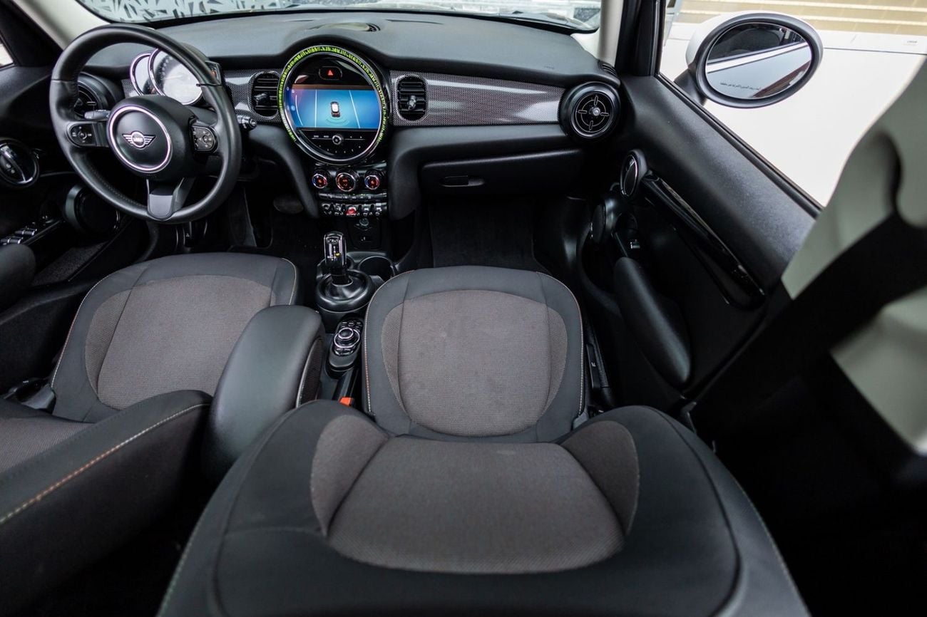 MINI Cooper STD MINI Cooper 2024 GCC | Warranty