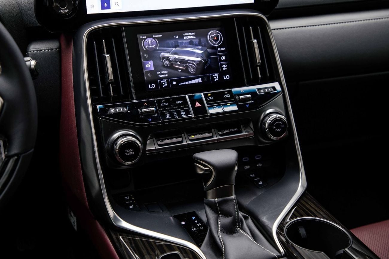 لكزس LX 500 D 3.3L - Graphite Black Inside Crimson | Export Only