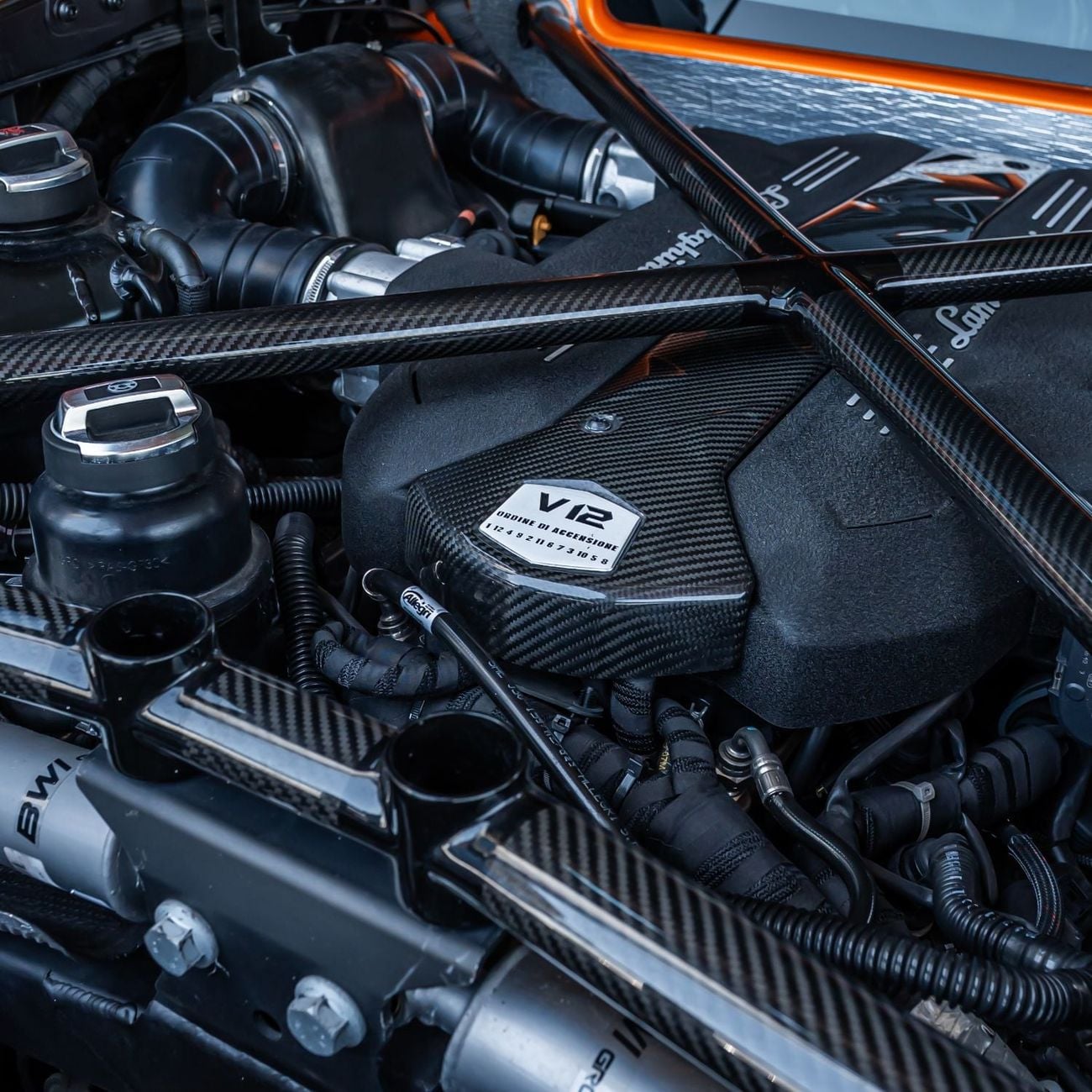 لامبورغيني أفينتادور LP 750