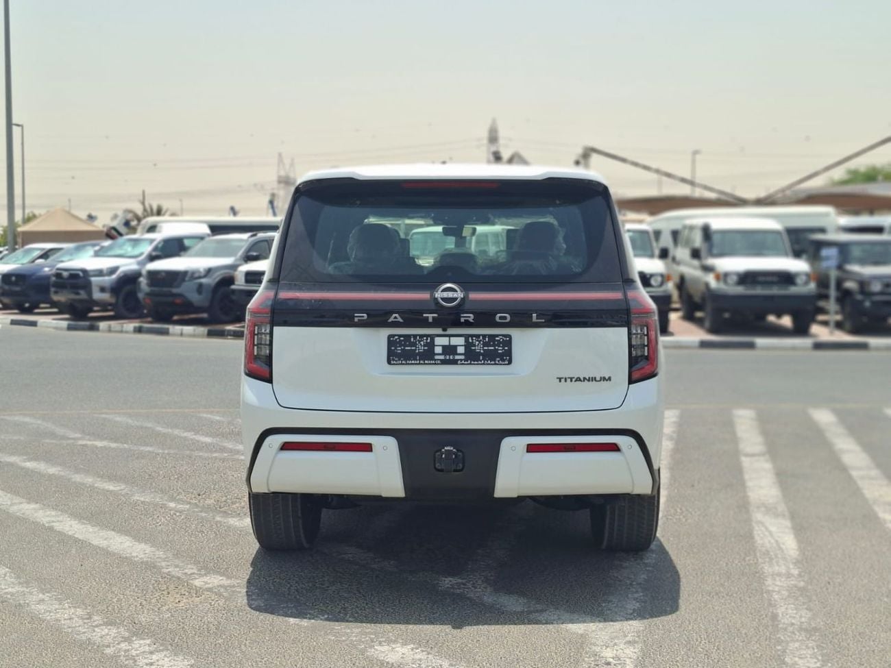 Nissan Patrol LE TITANIUM Nissan Titanium 3.5L Twin Turbo 2026 Model With Rear Screens and Compressor