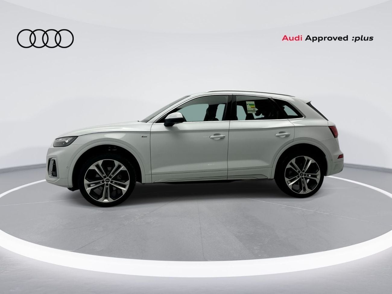أودي Q5 45 TFSI S-LINE quattro 249hp (Ref# 27098)