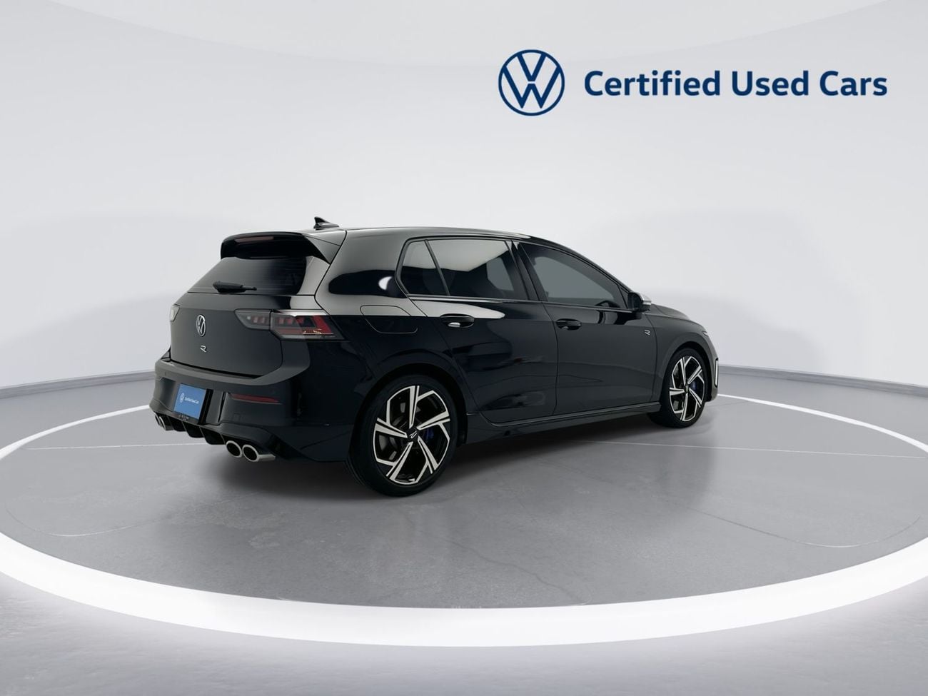 فولكس واجن جولف R 2.0L | Fabric Seats | 19" Estoril Alloys | Panoramic Roof
