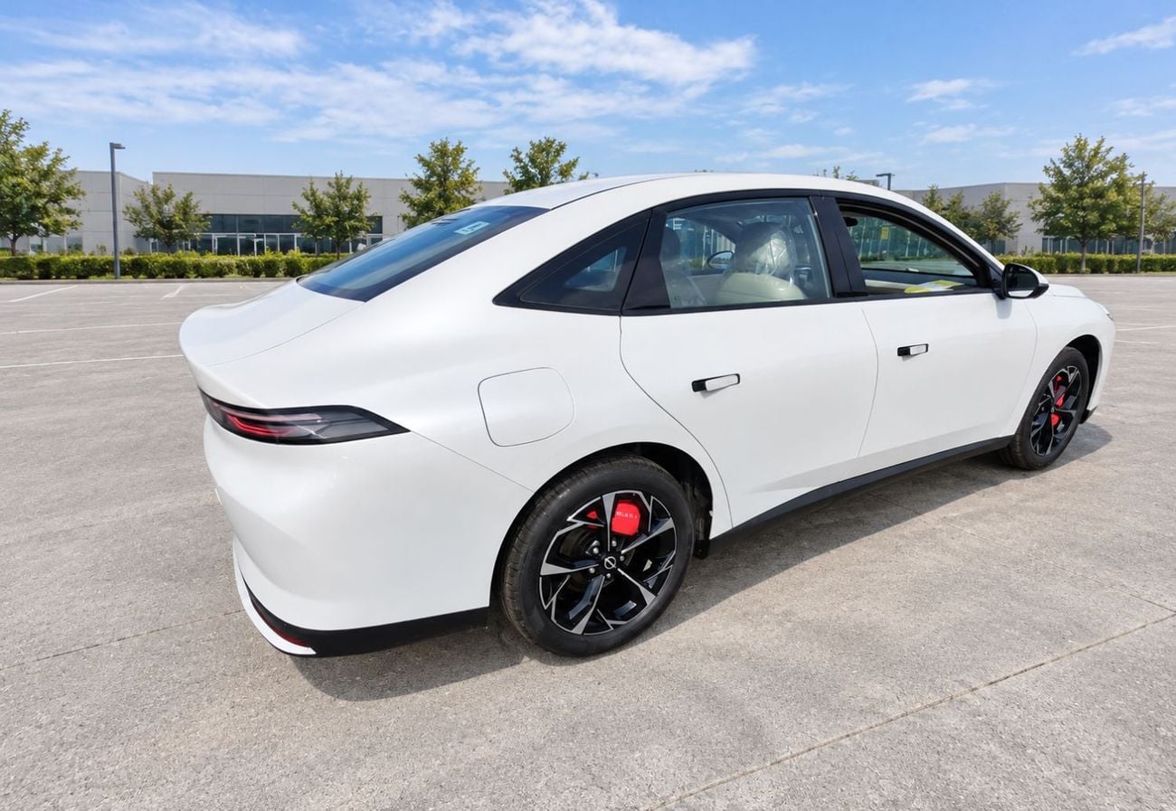 Nissan N6 Nissan N6 2026– Plug-in Hybrid