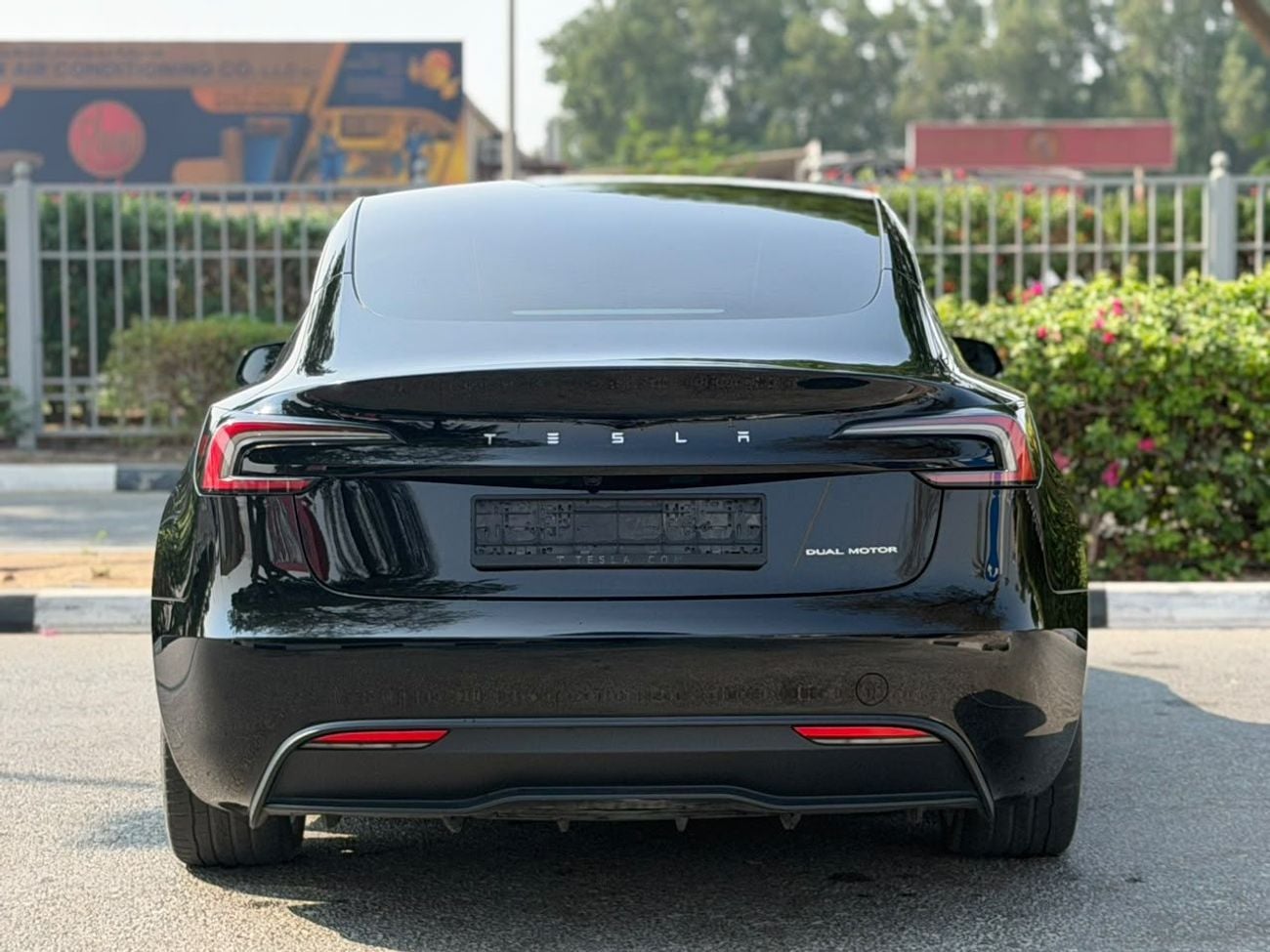 Tesla Model 3 LONG RANGE