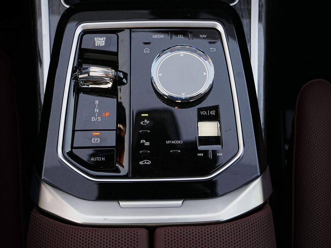 BMW 740i