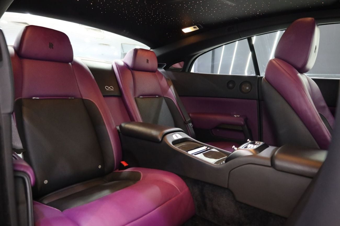 Rolls Royce Wraith Black Badge, Starlight Healiner, Two-Tone Interior, GCC Specs!!