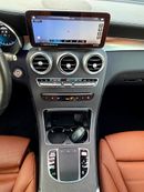 Mercedes Benz GLC 300 STANDARD GLC 300 4MATIC - Korean Specs - Pristine Condition