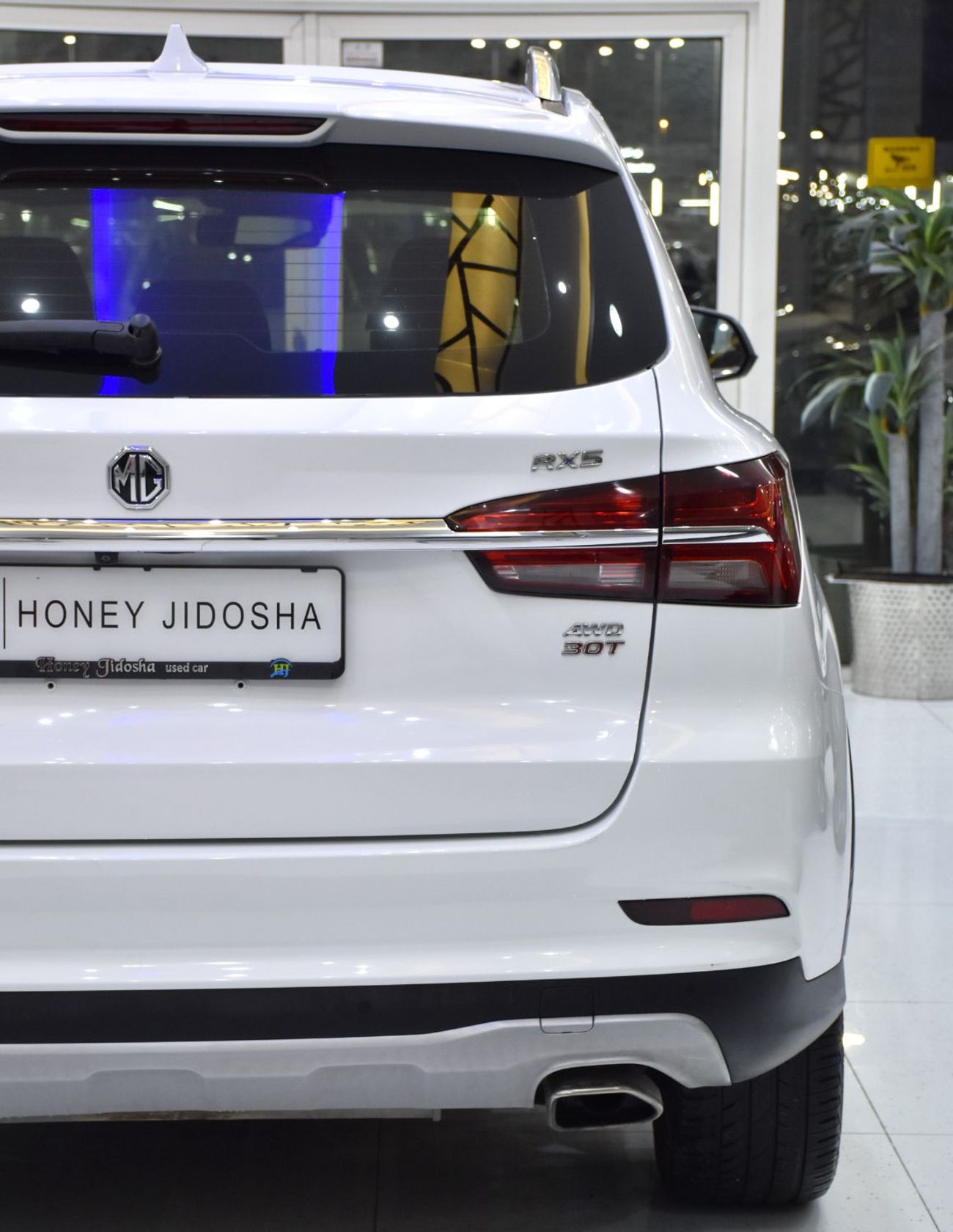 MG RX5 LUXURY EXCELLENT DEAL for our MG RX5 AWD 30T ( 2022 Model ) in White Color GCC Specs