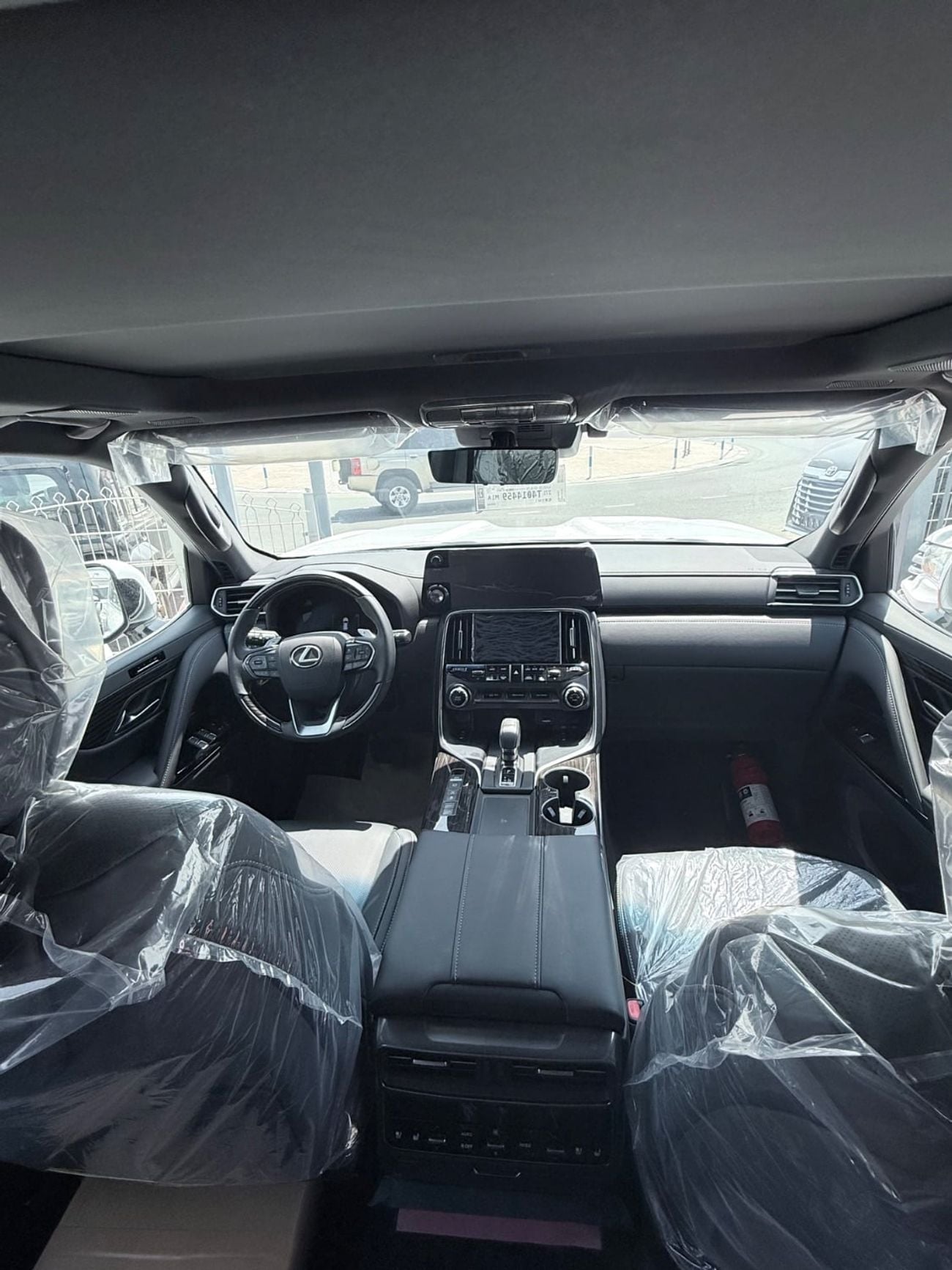 Lexus LX700h SIGNATURE LX700 3.5 Hybrid without Auto Park White Color with Black interior 2026 Model