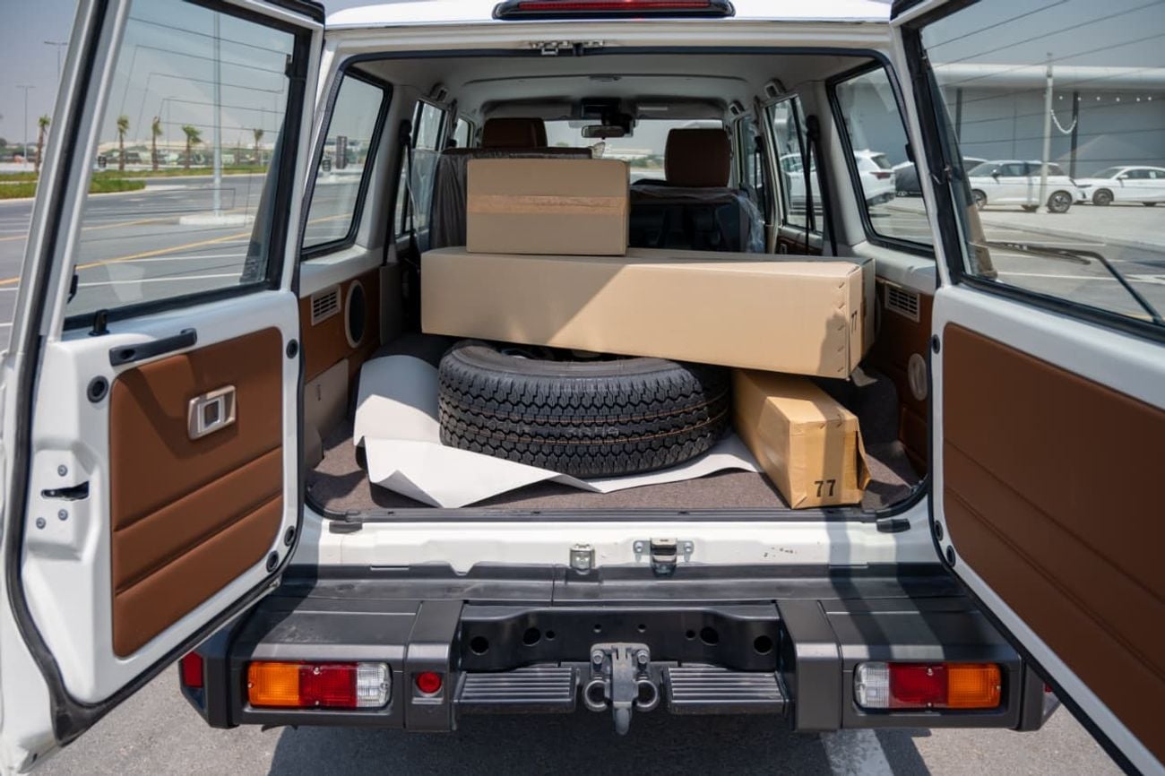 Toyota Land Cruiser 70 LC 76 4.0Ltr. Z1 A/T