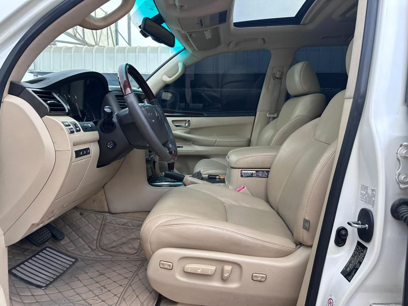 Lexus LX570 NAVIGATION SPORT