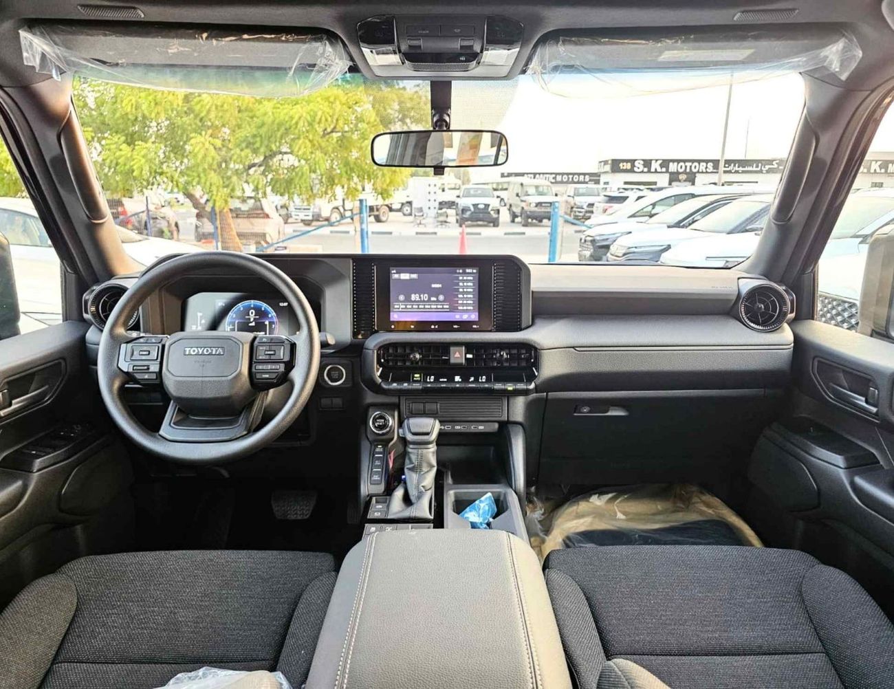 Toyota Prado TURBO ALL ROUNDER || 2.4L PETROL V4 | SUNROOF | DIFF-LOCK | RR CAMERA | ALLOY WHEELS | SQUARE LIGHTS