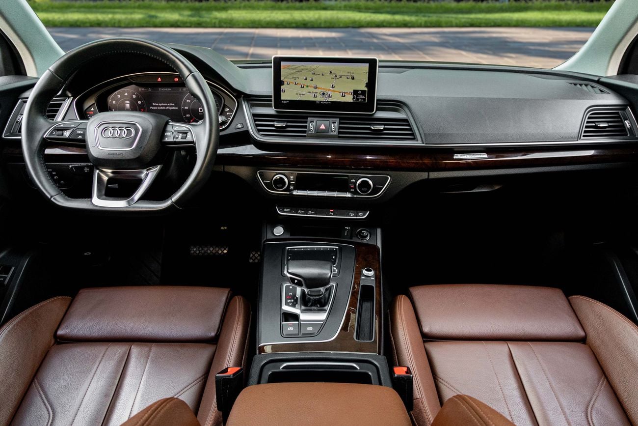 Audi Q5 45 TFSI QUATTRO S-LINE Q5 45 TFSI Quattro S-Line | 1,567 P.M | 0% Downpayment | Under Warranty!