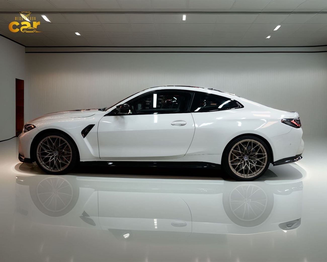 BMW M4 COMPETITION