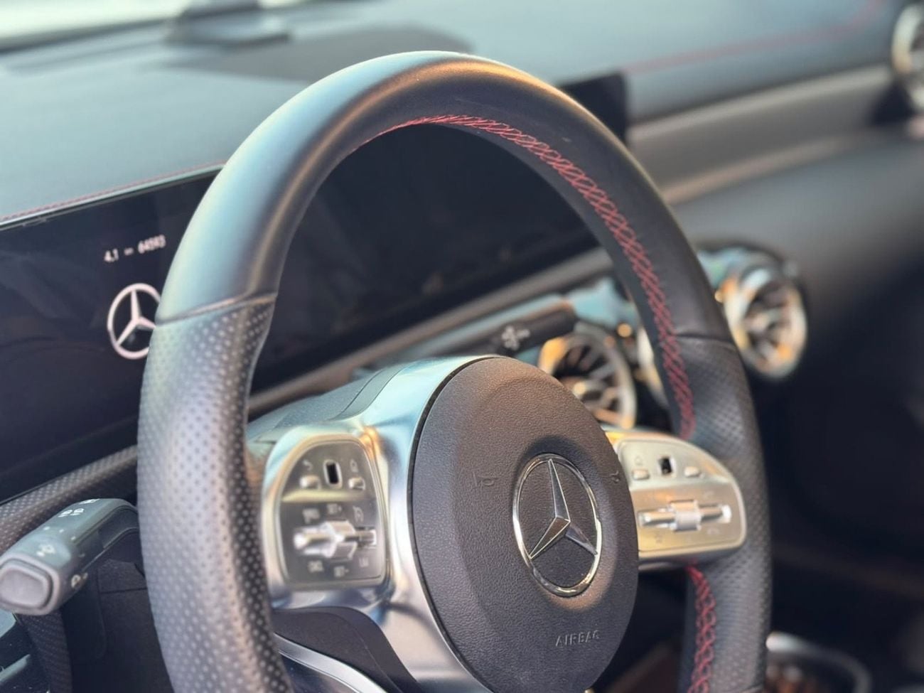 Mercedes Benz CLA250 PREMIUM