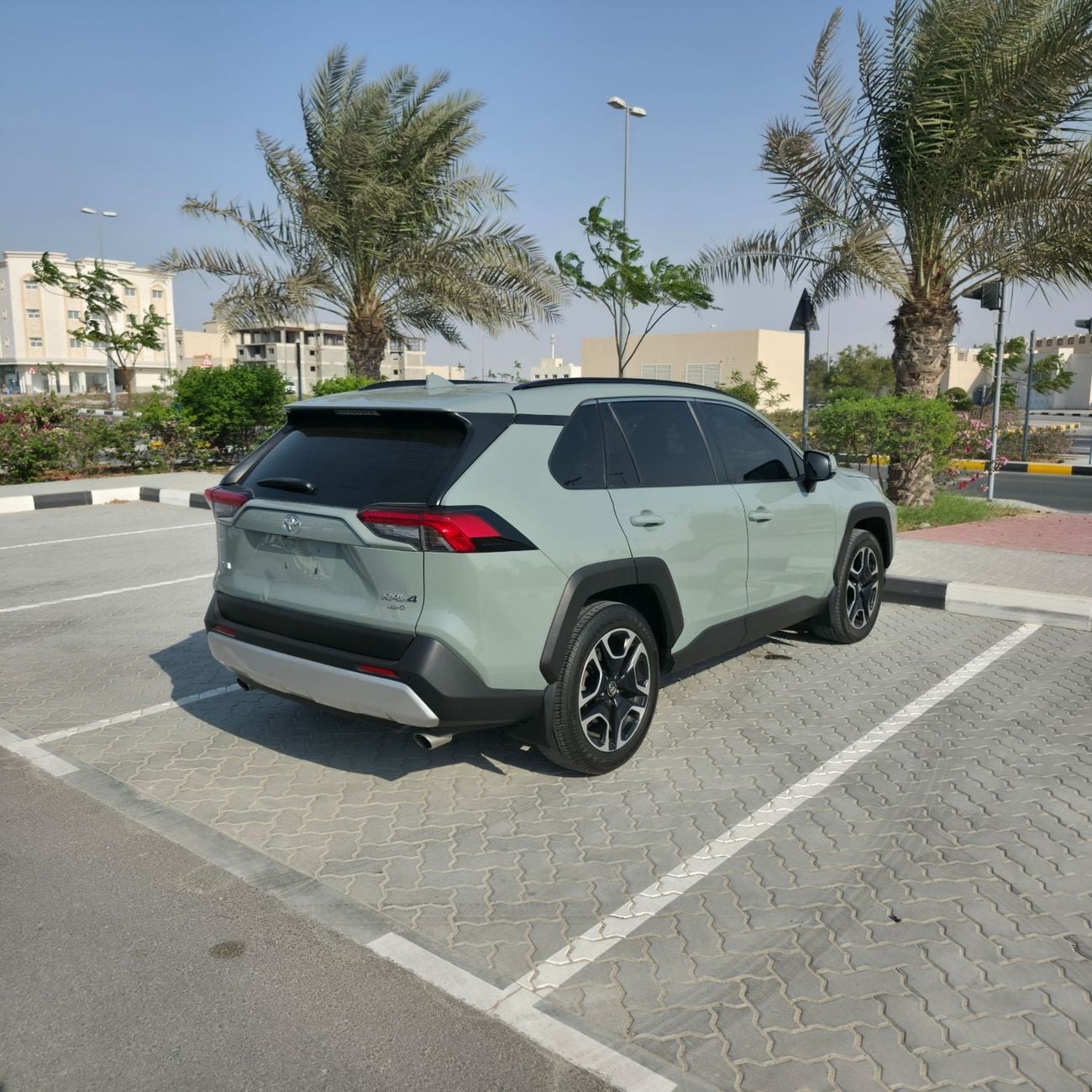 Toyota RAV4 ADVENTURE