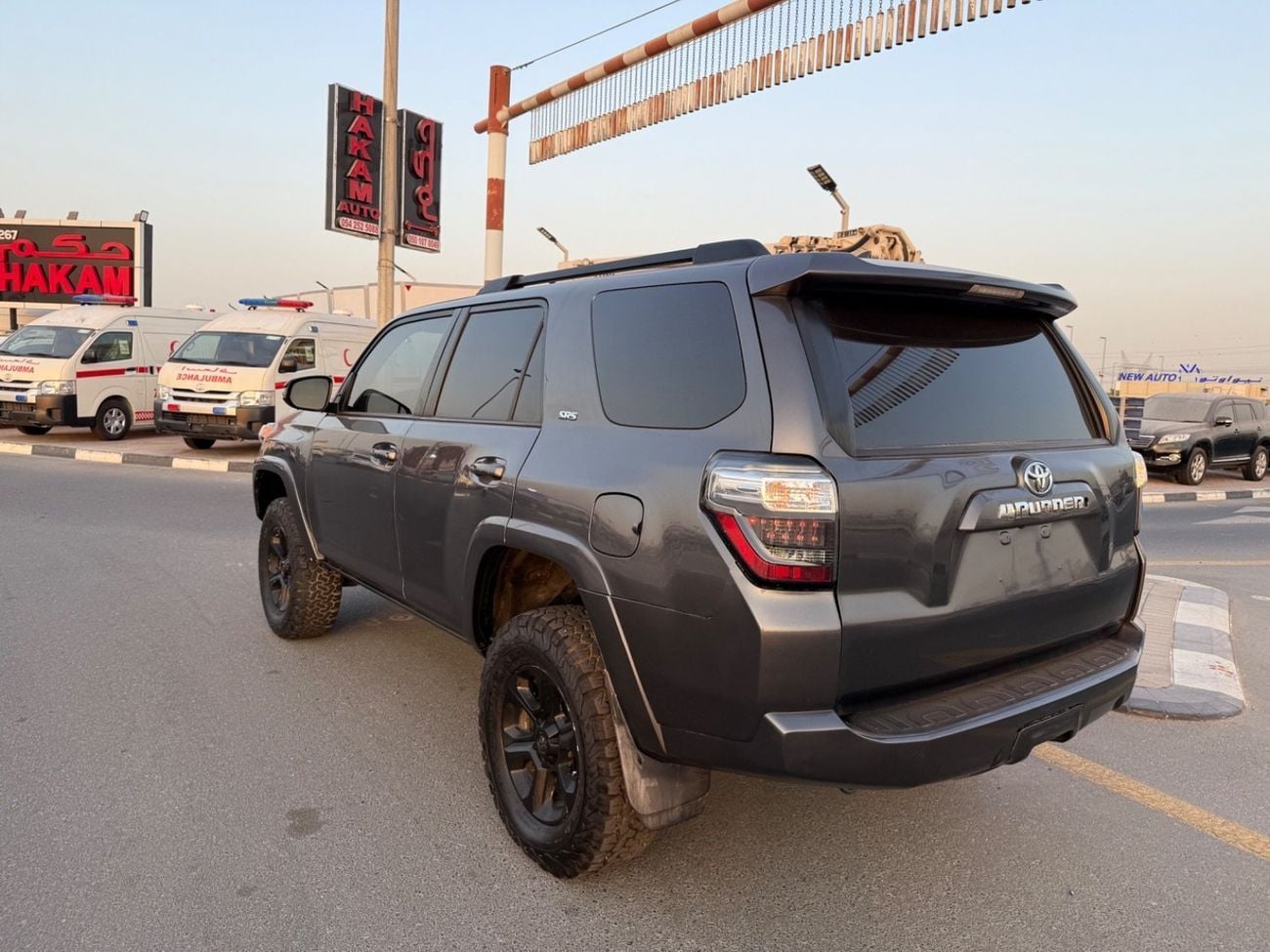 Toyota 4Runner SR5 Leader Seat Perfect and smooth car