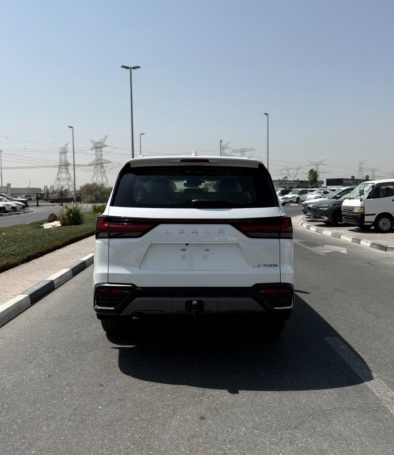 Lexus LX700h SIGNATURE LX700 3.5 Hybrid without Auto Park White Color with Black interior 2026 Model