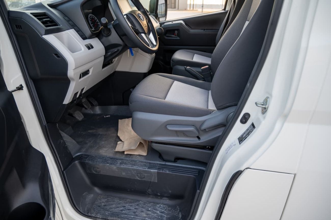 Toyota Hiace DX 2.8L PASSENGER 2026 MODEL GCC