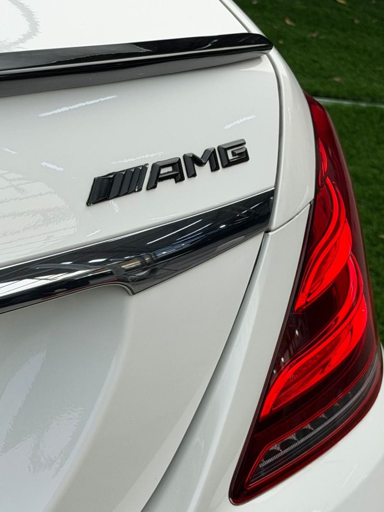Mercedes Benz S63 AMG STANDARD