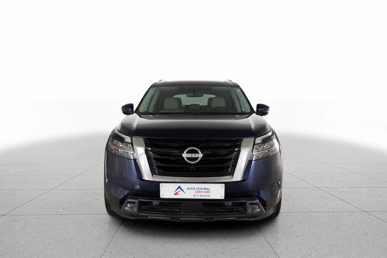 Nissan Pathfinder SV 3.5