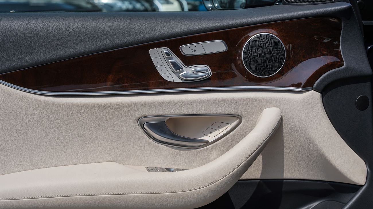 Mercedes Benz E300
