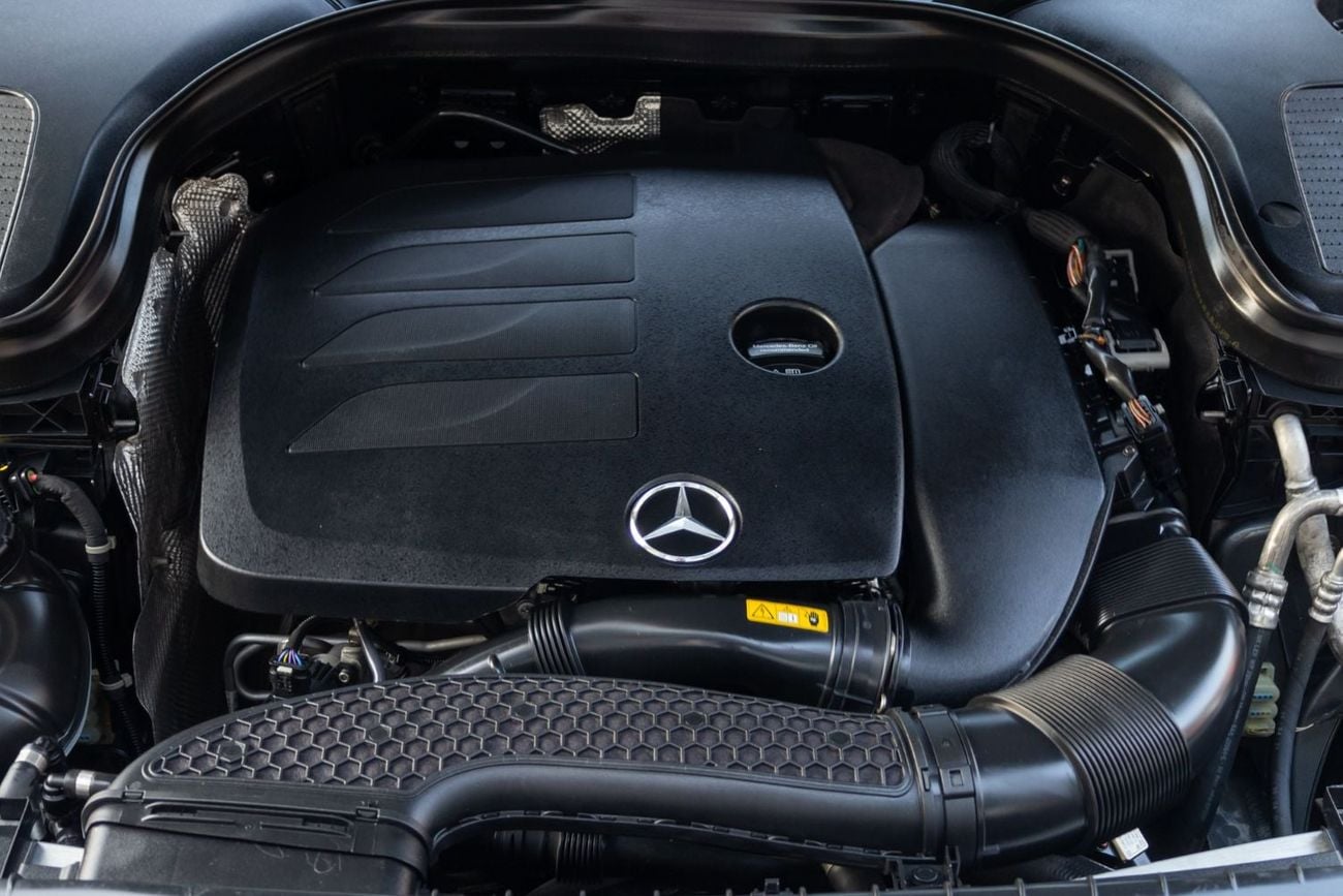 Mercedes Benz GLC200 PREMIUM PLUS