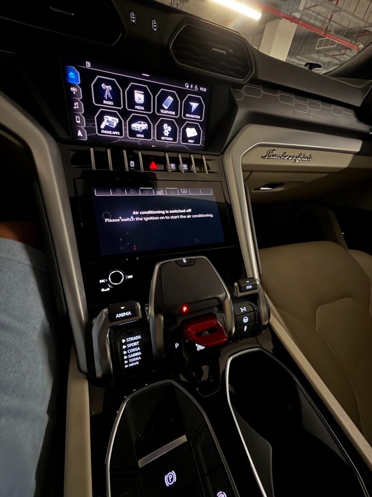 Lamborghini Urus STANDARD
