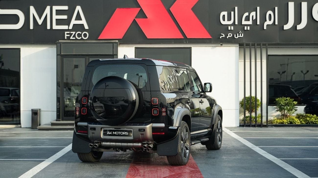 Land Rover Defender Ultimate Edition P525 V8 5.0 Black 2026MY Export Only V8 5.0 Black 2026MY Export Only