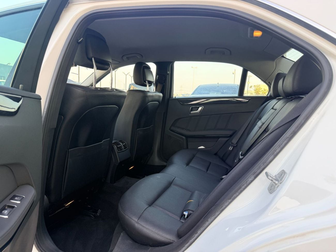 مرسيدس بنز E300 إليجانس